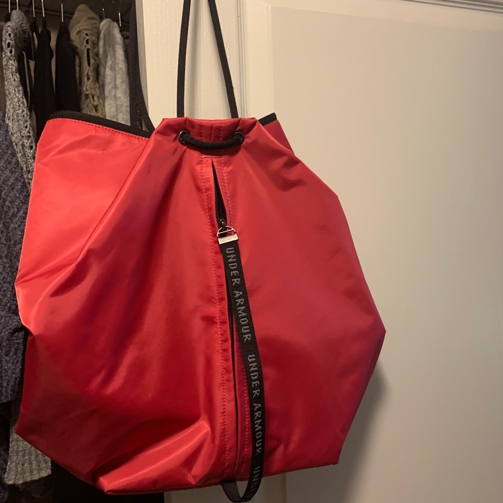 Under Armour slouchy back pack